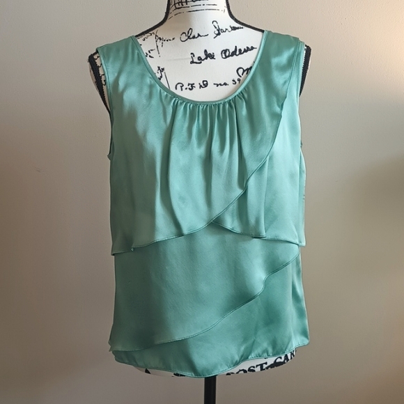 Talbot's Green Silk Tiered Sleeveless Blouse - Picture 1 of 9